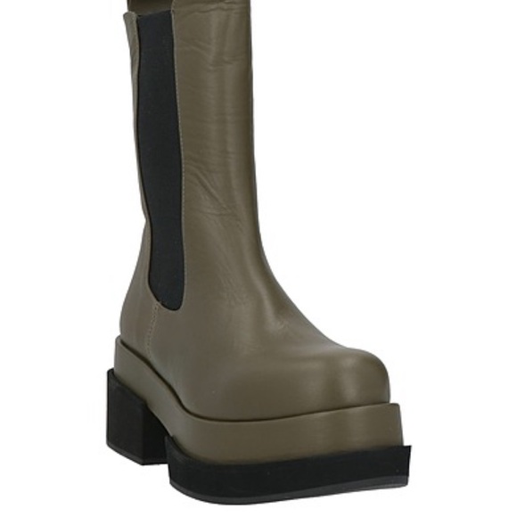 Free People Paloma Barcelo NWT Chelsea Pull On Boot Best Seller 🌈❤️ - Picture 2 of 11